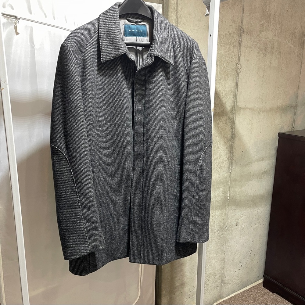 Perry ellis men coat